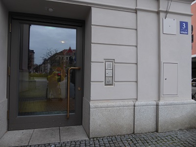 Gärtnerplatztheater: stepless entrance