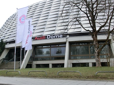 Audi Dome von außen