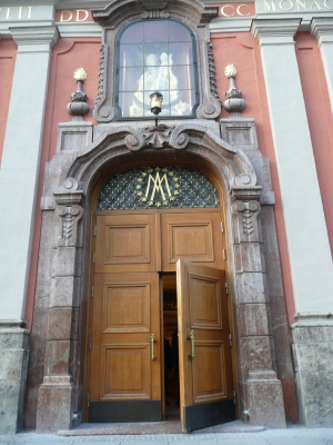 Bürgersaalkirche: Eingang