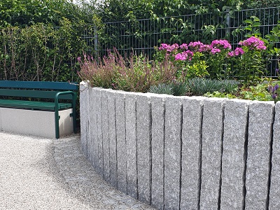 Spielplatz, Tast- und Duftgarten im Westpark: Tastbeet